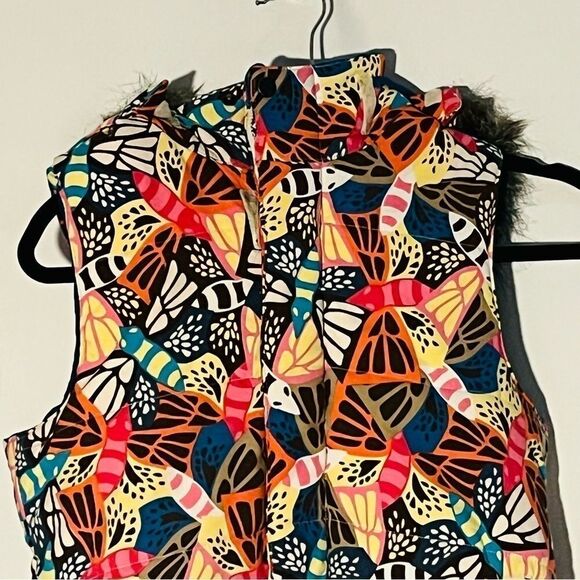 Kid's Burton Sugar & Spice Paradise Print Puffer Vest with Hoot - Picture 3 of 13